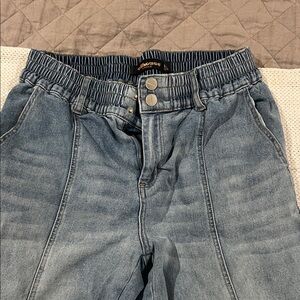 Women's Blue High-Waisted Jeans